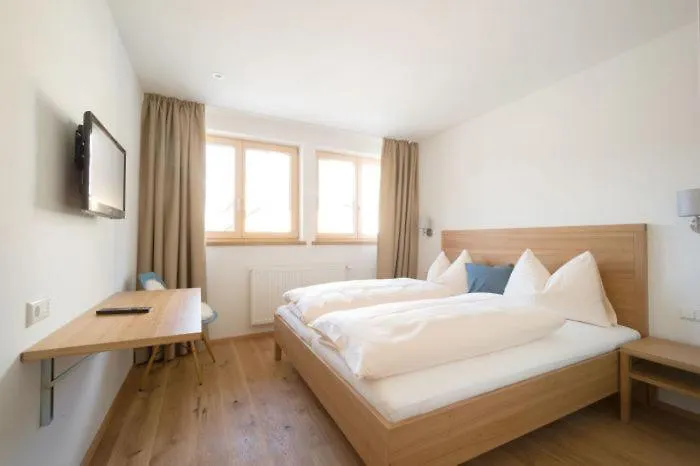 Gruenwald * Sankt Daniel